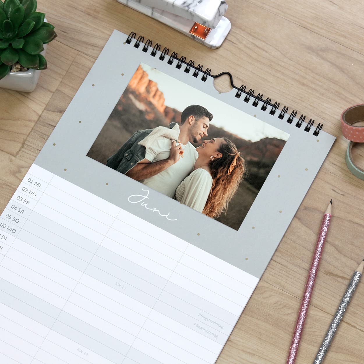 gr-tz-verlag-paarplaner-2022-3-spalten-wandkalender-44x22cm-zum-selbstgestalten image 3