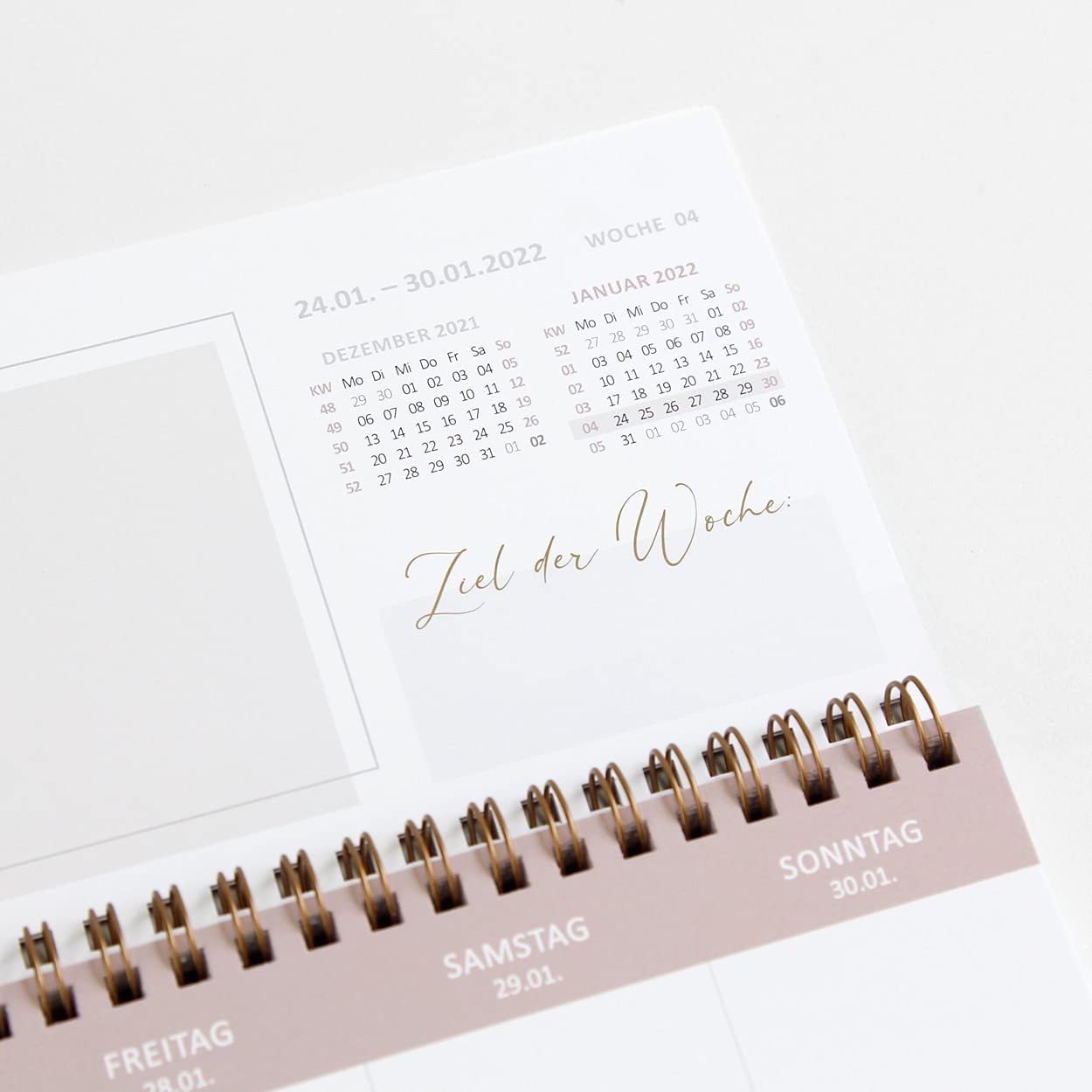 gr-tz-verlag-tischkalender-wochenkalender-quer-32-x-10-5-cm-rosa-mit-goldfolie image 7